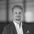 Foto på mäklaren Alexander Björklund