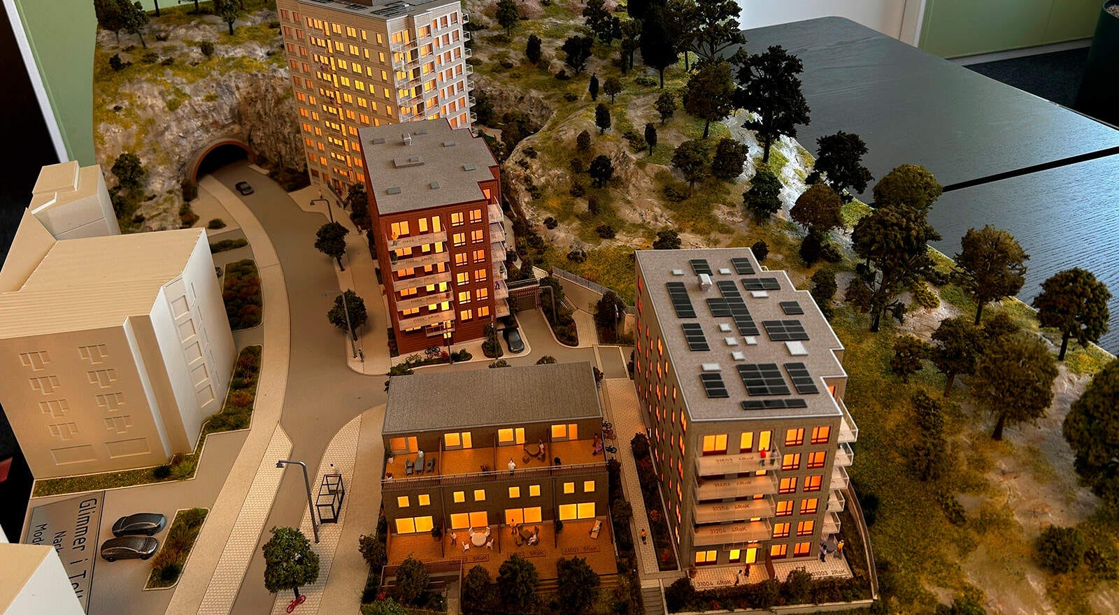 En handgjord modell över Glimmer och hur projektet landar i omgivningarna